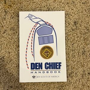 BSA: Den Chief Handbook by Boy Scouts of America 2015 addition